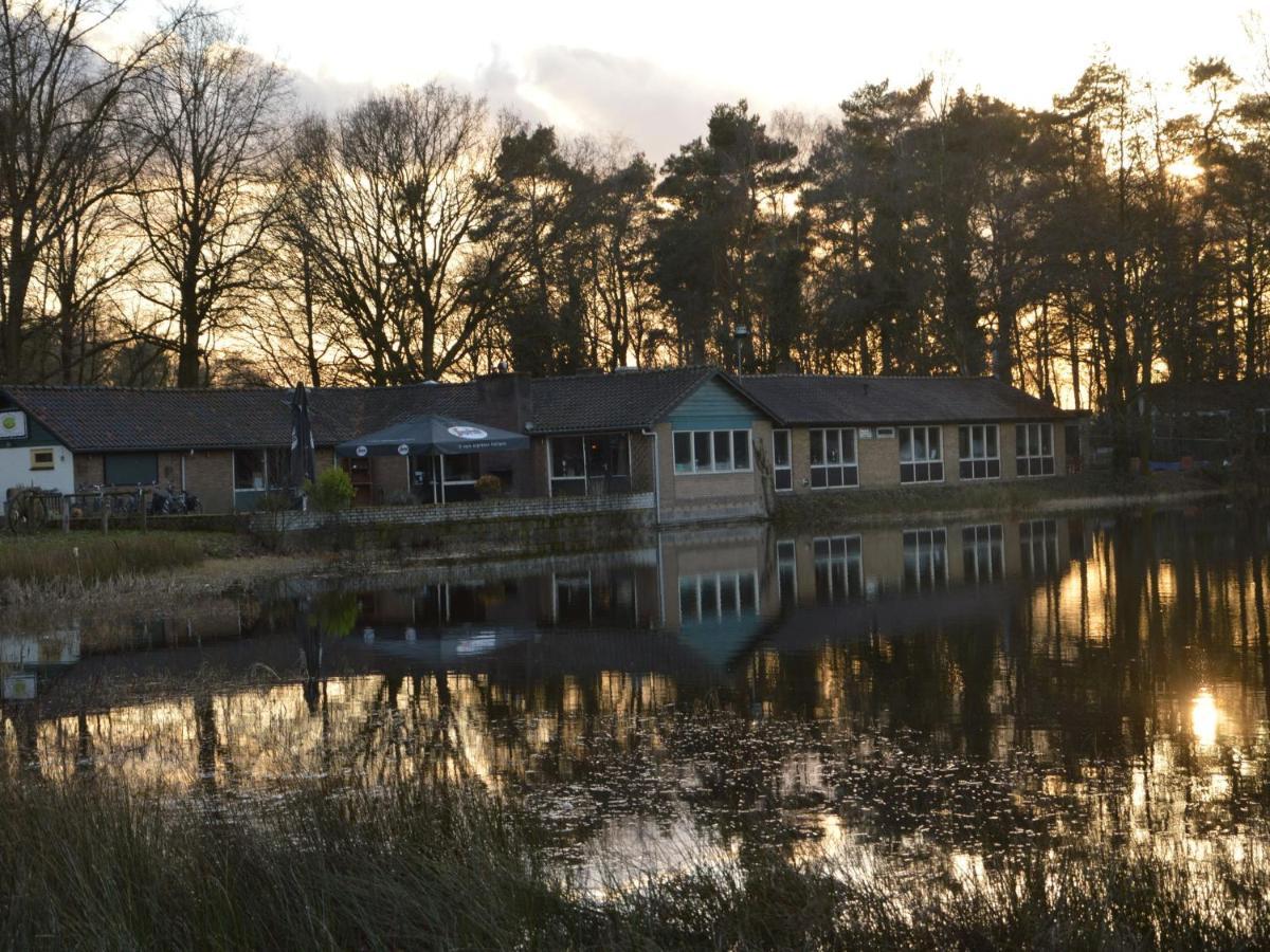 Holiday Home With Large Terrace Stramproy Eksteriør bilde